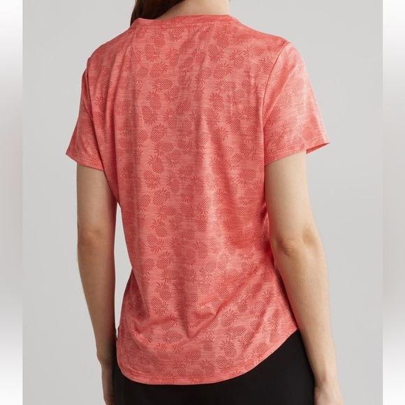 Tommy Bahama Coast Pineapple V-Neck T-Shirt in Bright Coral Size Small NWT - Picture 2 of 8